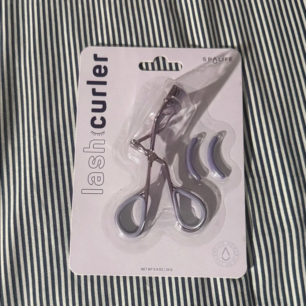 Alife Lavender Lash Curler with Replacement Pads